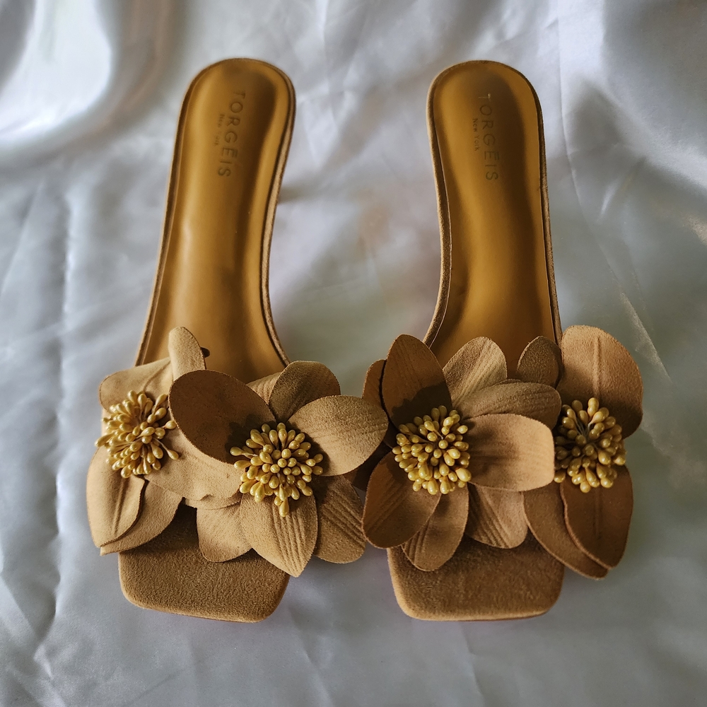 Tan Floral Women's Heeled Sandals